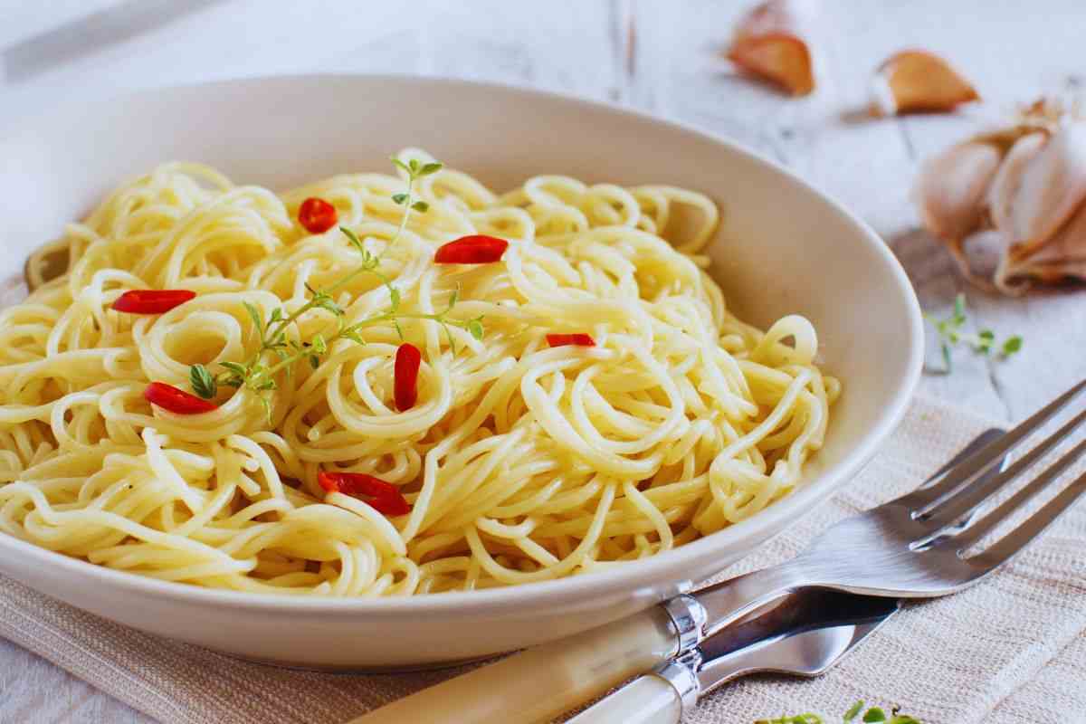 Spaghetti cremosi aglio, olio e peperoncino